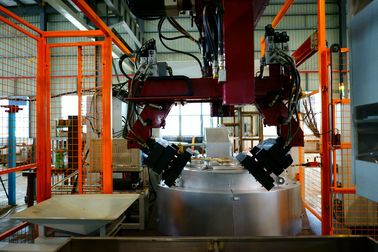 Porcellana Il CNC controlla la macchina di pressofusione bassa 5000×4600×3400 per i prodotti metallici fornitore